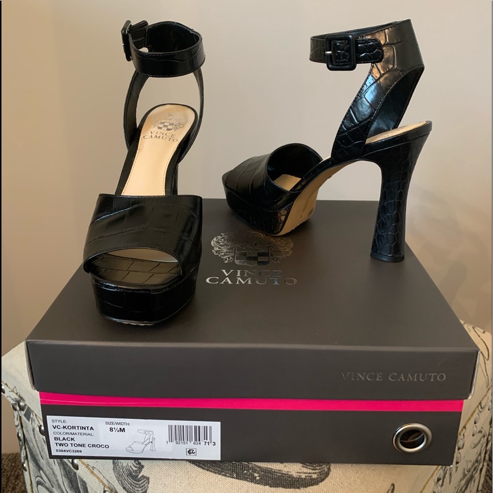 Vince Camuto KORTINTA Platform Heel~ NWT